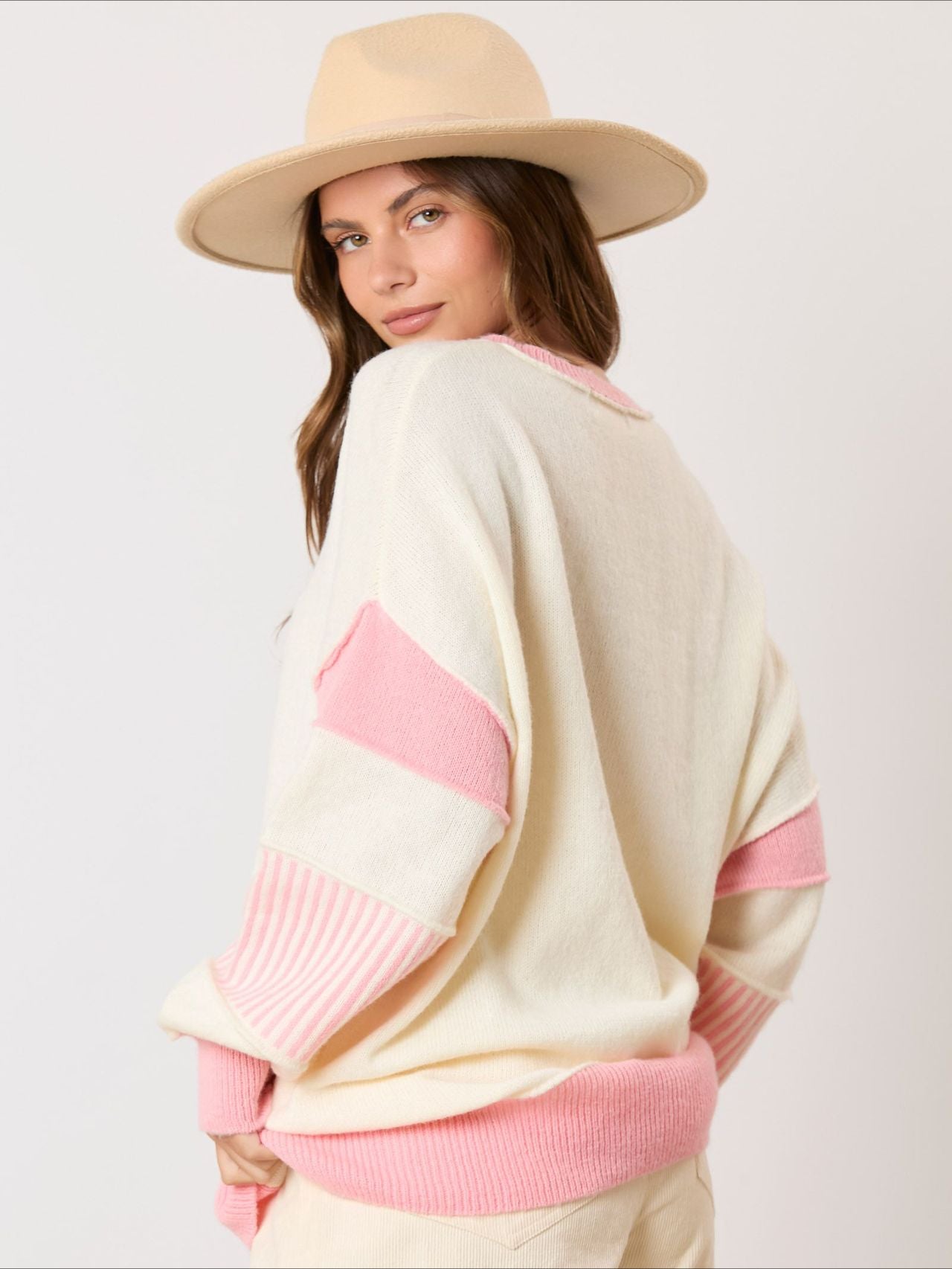 Damenpullover Oversize - Strickpullover mit Knopfleiste und Kontraststreifen